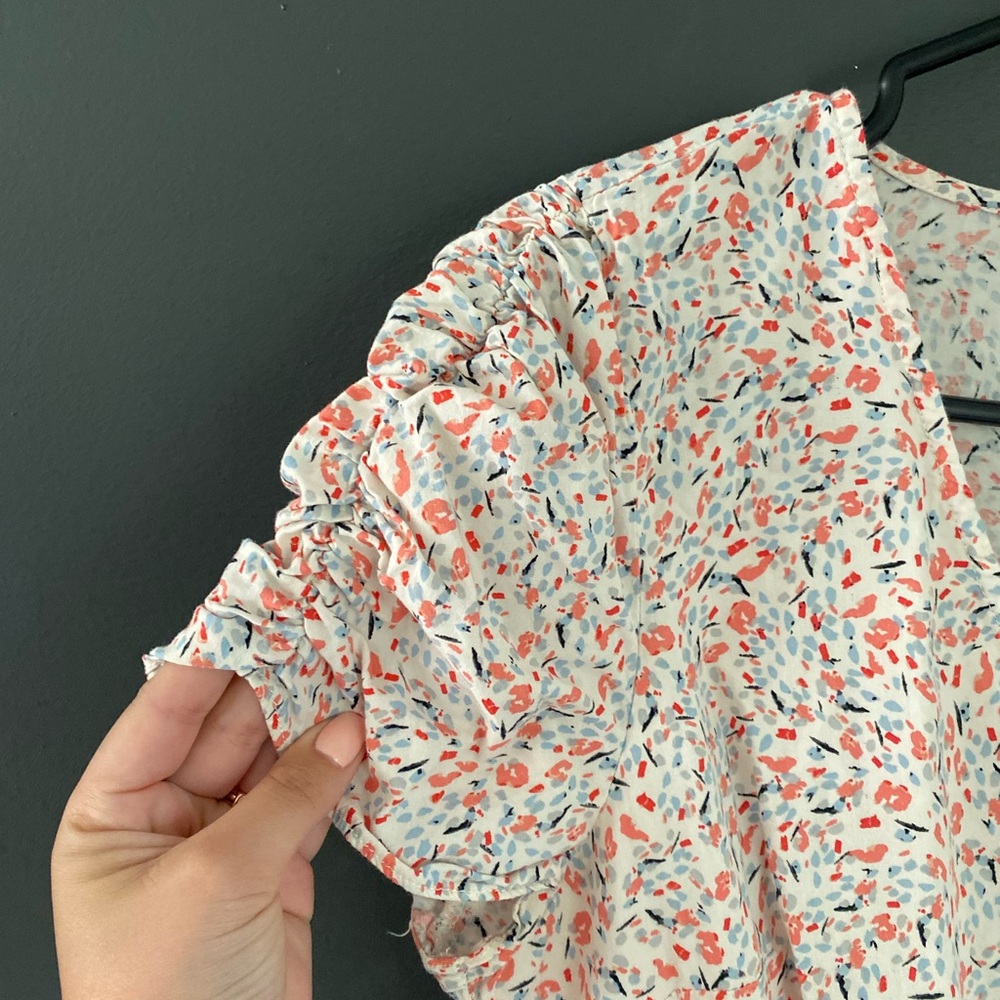 Floral V-Neck Dress - Picture 2 of 3